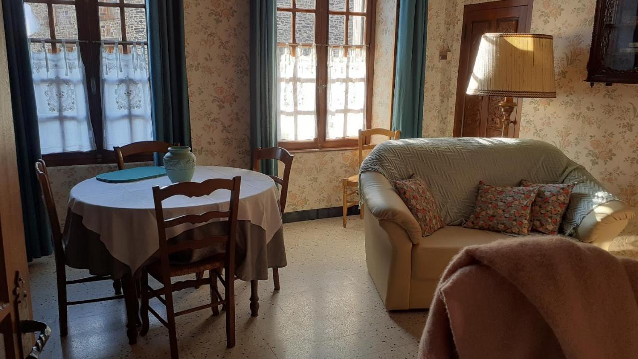 Gite La Lisiere, En Broceliande Neant-sur-Yvel Exterior photo