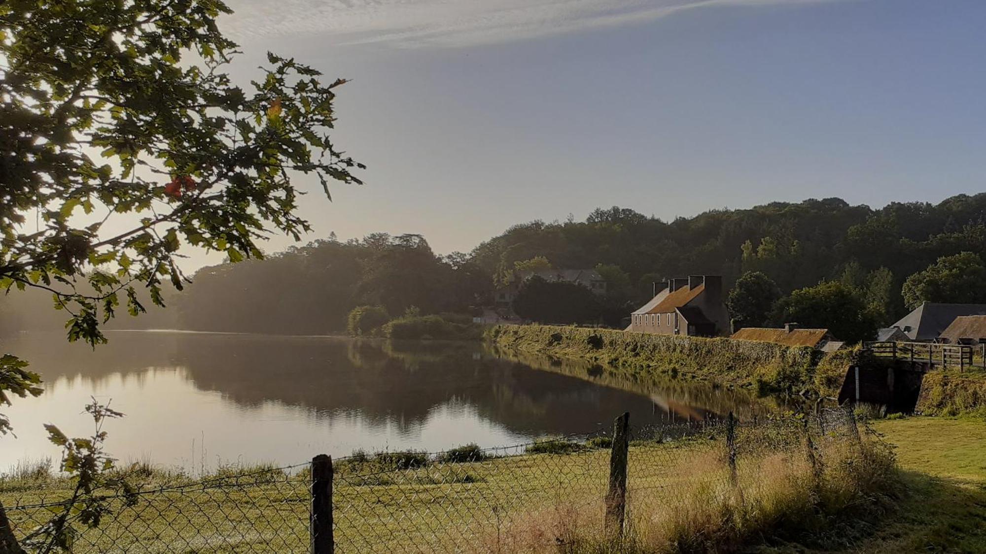 Gite La Lisiere, En Broceliande Neant-sur-Yvel Exterior photo